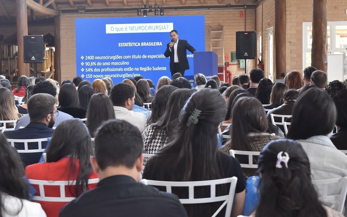 Palestra durante uma edição anterior do Simpósio Médico Acadêmico